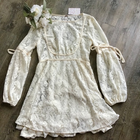 FREE PEOPLE Lace Dress- NEW W/TAGS - xs/s/m - Picture 7 of 7
